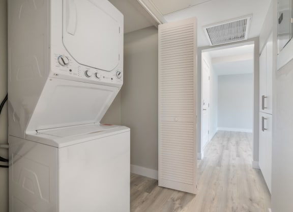 In Home Full Size Washer And Dryer at Bixby Hill Apartments, Long Beach, 90815