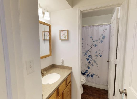 Walnut Creek Townhomes Bathroom at Walnut Creek Townhomes, Cincinnati, Ohio