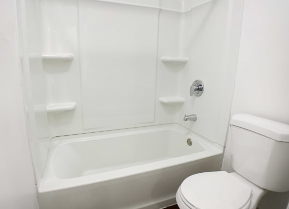 Bathroom at Walnut Creek Townhomes, Cincinnati, OH
