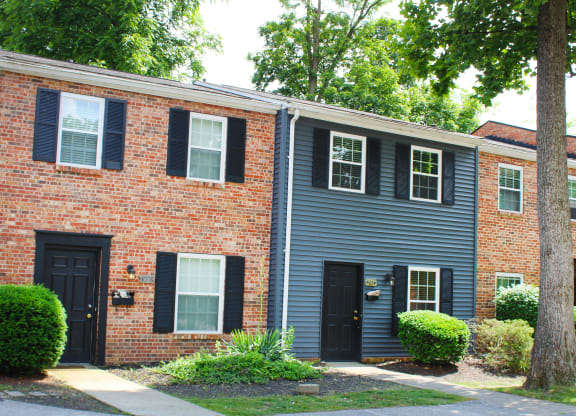 Exterior area at Walnut Creek Townhomes, Ohio, 45236