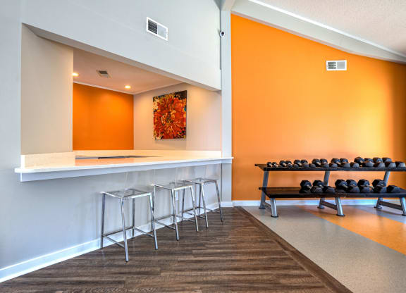 24-Hour Fitness Center With Free Weights at Palmetto Grove, Charleston, 29406