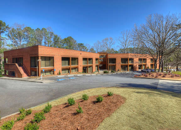 office building space available sandy springs dunwoody roswell east cobb with break room fridge, dishwasher and sink