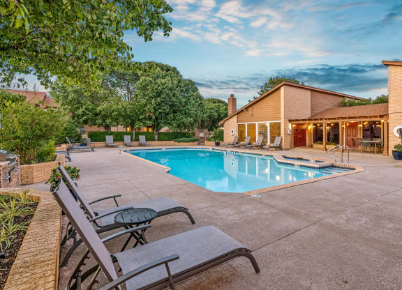 Clubhouse & Pool