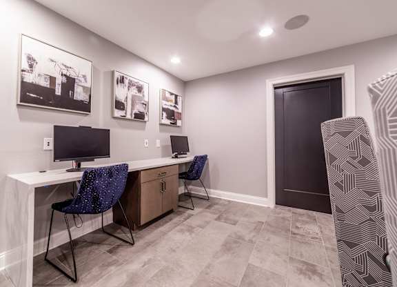 Business center at Governor Square Apartments, Indiana, 46032