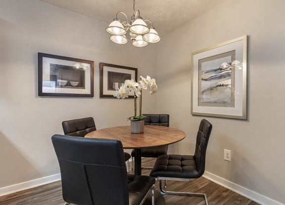 Defined Dining Space at Ridgeland Place Apartment Homes, Ridgeland, 39157