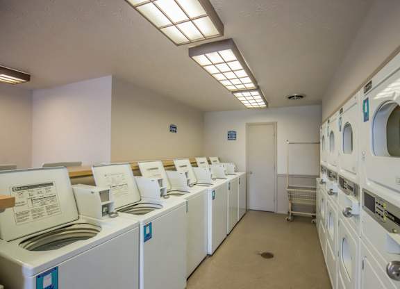 Westbrook Apartments Kokomo Indiana Laundry Facilities