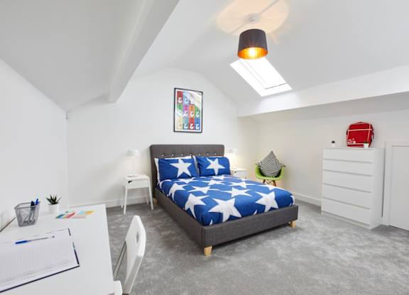 West End bedroom