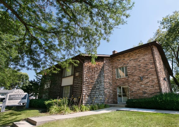 Pool With Clubhouse View at Poplar Creek Apartments, Brookfield, 53045