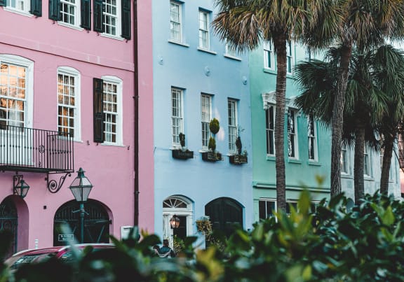 a city guide to charleston