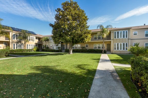 Baldwin Manor and Windsor Manor Apartments property image