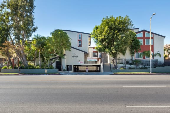 Chatsworth Plaza Apartments property image