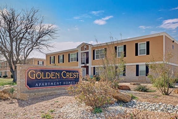 Golden Crest property image