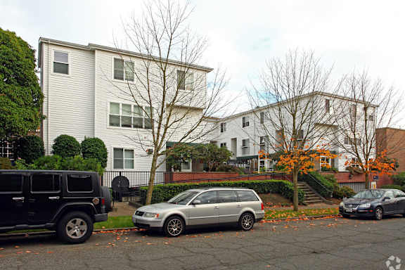 Sortun Court Townhomes property image