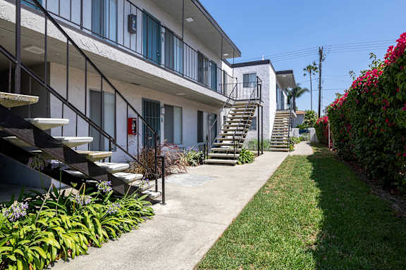 Valle at 9061 Kenwood property image