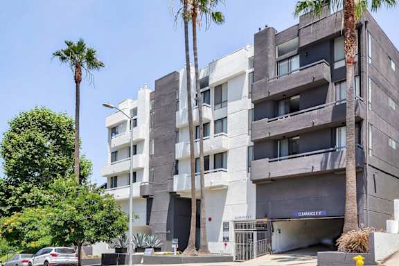 6651 Franklin property image