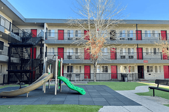 Live On South Federal property image