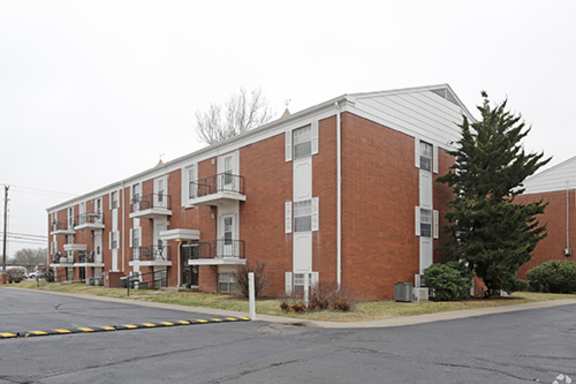 Indian Hills Apartment Homes property image