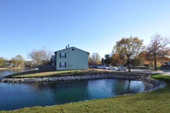 Pavilion Lakes Apartments property image
