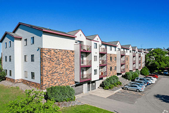 Pointe West property image