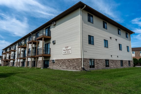 Twin Parks property image