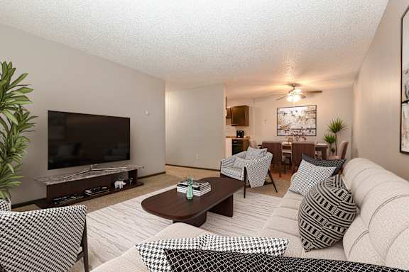 Montreal Courts property image