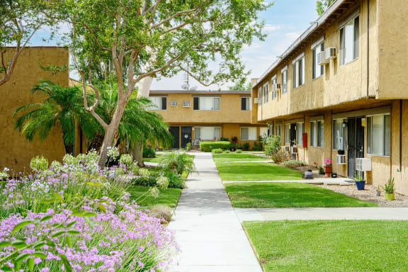 La Puente Garden Apts property image