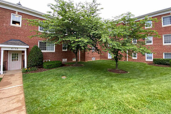 Patrick Henry Apartments property image