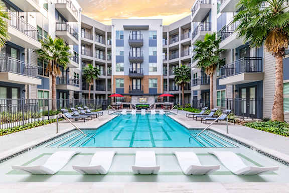 Heights at 1520 Apartments property image