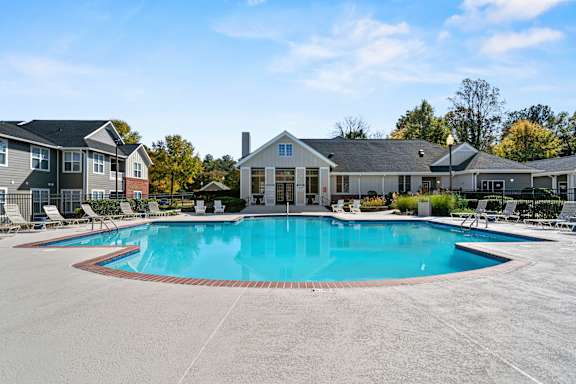 Grand Oaks Apartment Homes property image