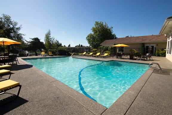 Lakeside Apartments property image