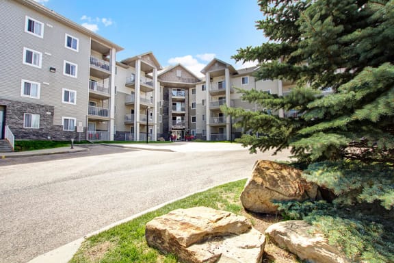 Somerset Pointe property image