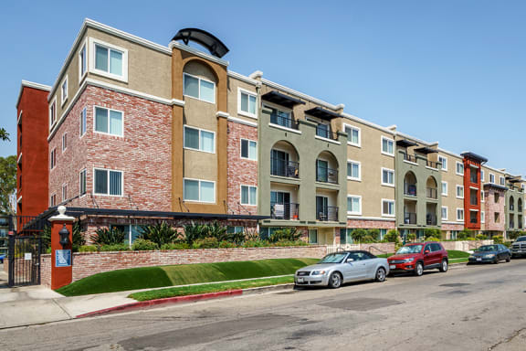 The Reserve at Warner Center property image