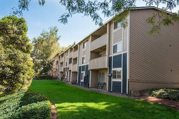 Rolling Hills Apartments property image