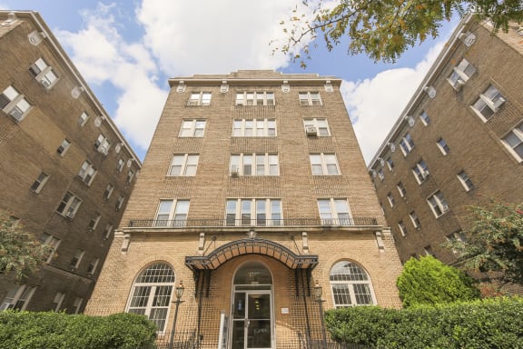Chatham Courts property image