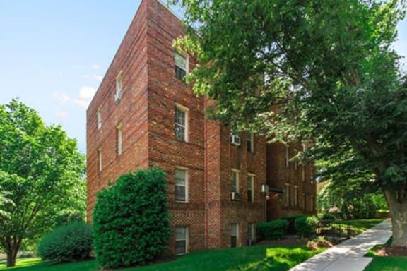 1400 Van Buren property image