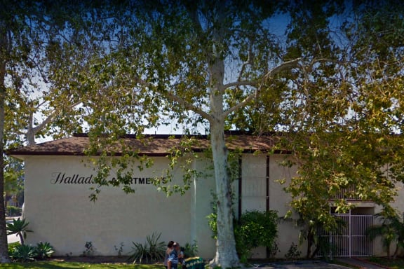 HALLADAY property image