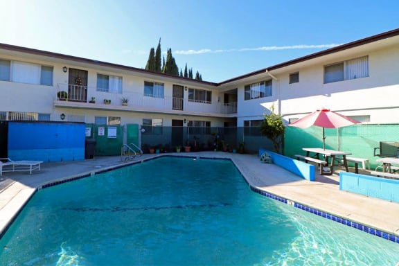 TUSTIN ARMS APARTMENTS property image