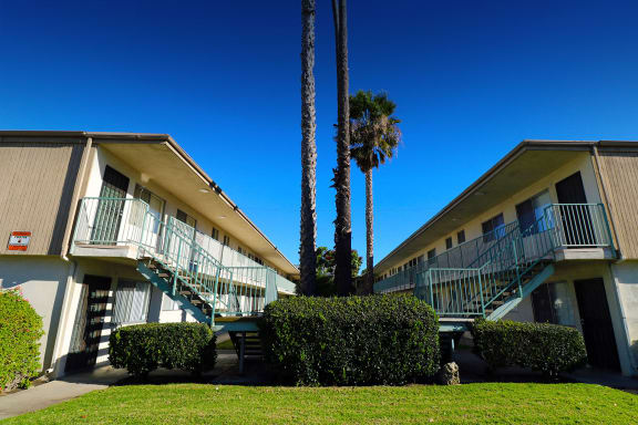 TUSTIN LANAI APARTMENTS property image