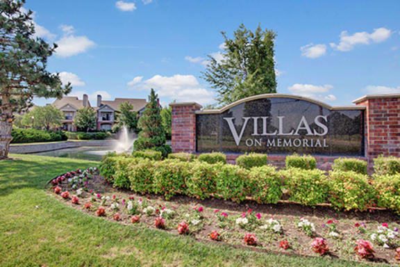 Lincoln Villas on Memorial property image