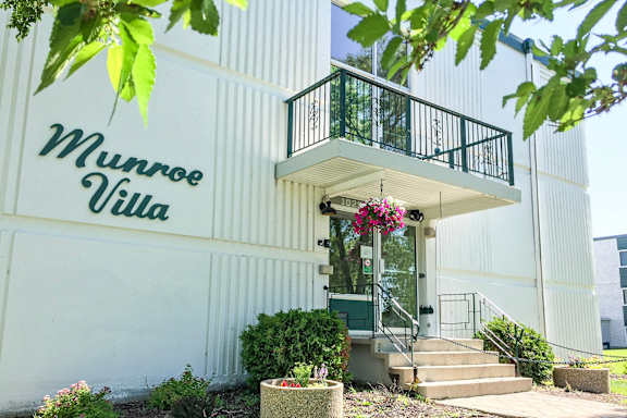 1025 Munroe Avenue property image