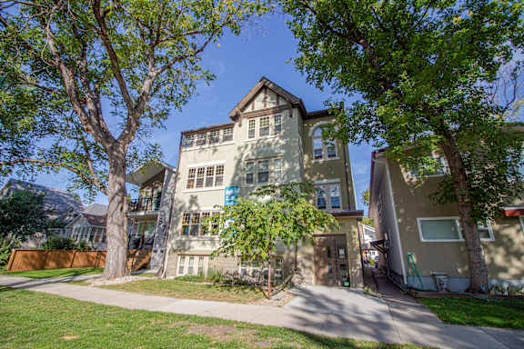 573 Warsaw Apartment property image