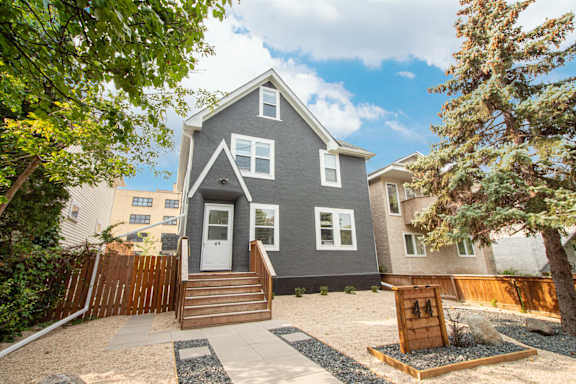 Dundurn Place Triplex property image