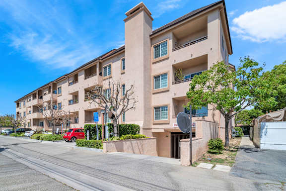 1301 North Hollywood Way property image