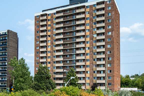 Riverside Towers property image