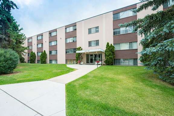 Brighton Court property image