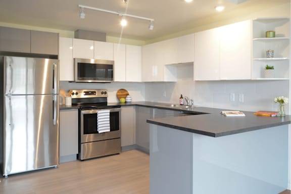 21 Parkland property image