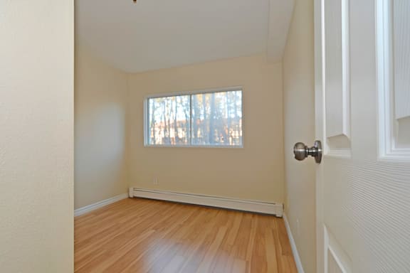 85 & 127 Harlington property image