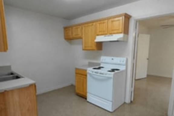 727 East Avenue D property image