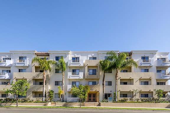 Armacost Manor by Wiseman property image