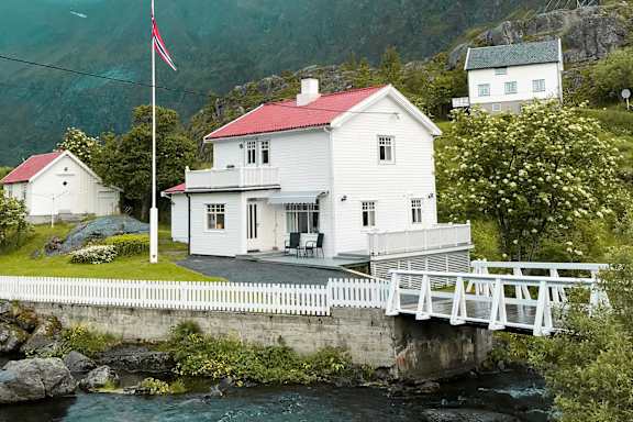 Majestic House property image